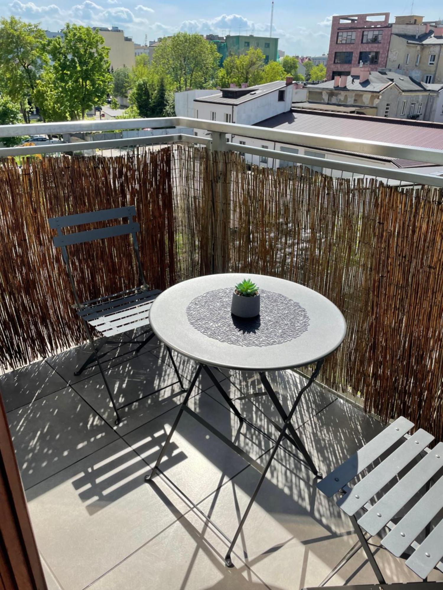 Apartament Solna 80 - Centrum Miasta Z Podziemnym Garazem キェルツェ エクステリア 写真